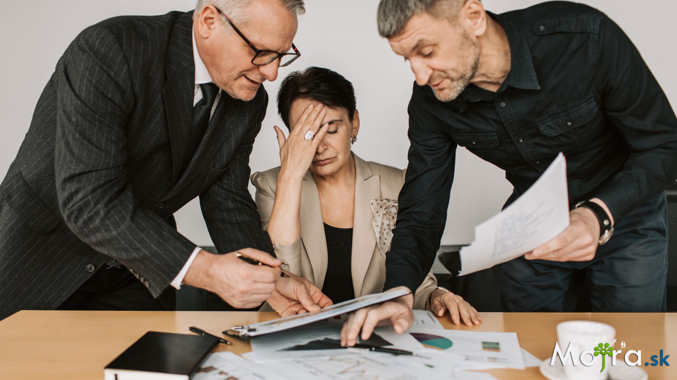 Kolegovia mi lezú na nervy – Čo spraviť pre pokoj v práci?